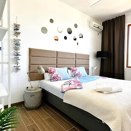 Apartello Modern - Garden Of Eden 圣弗拉斯